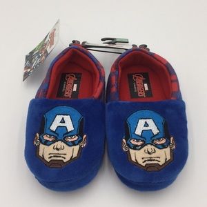 Marvel Avengers Captain America Boys Slippers Size 9-10